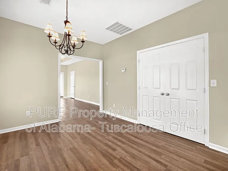 9750 Moonlight Dr — Photo 6