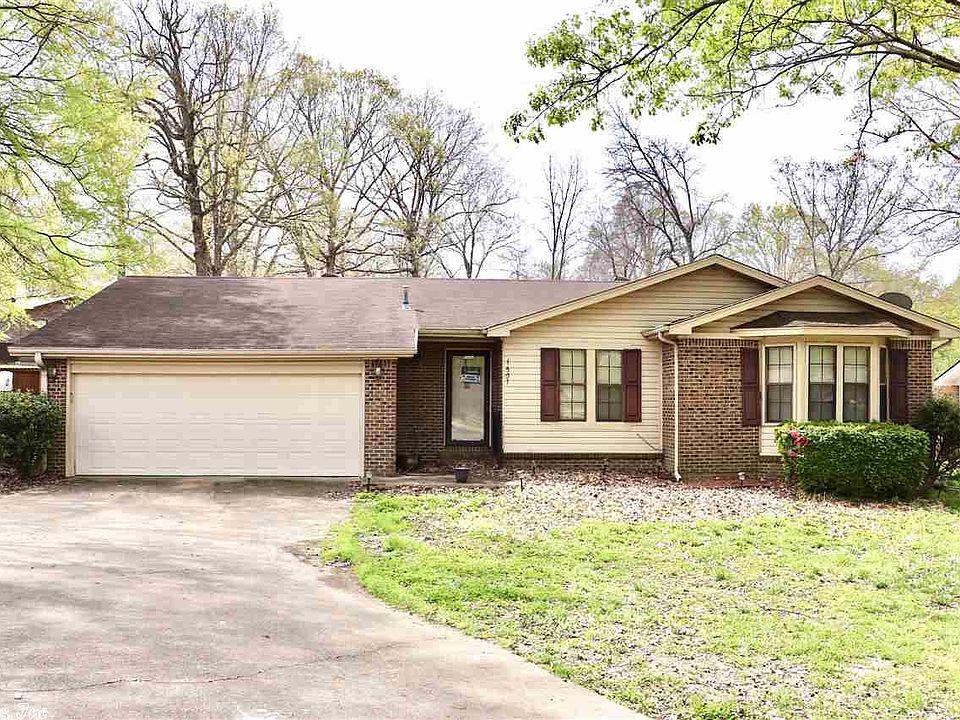 2nd image of 1501 Oak Terrace Cv