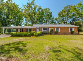 3023 Clearmont Rd, Marianna, FL 32446