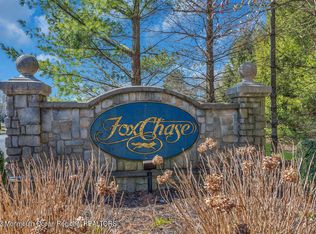 22 Forrest Ct, Tinton Falls, NJ