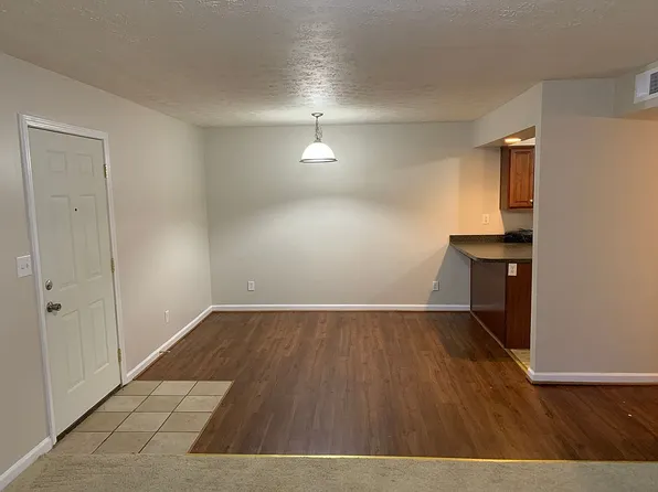 4200 Wisteria Landing Cir Unit 102, Louisville, KY 40218