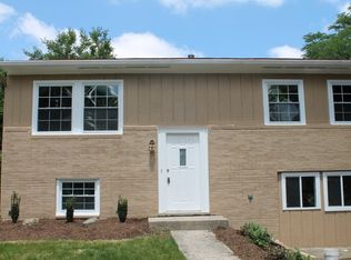 19632 W Cambridge Rd, Mundelein, IL 60060