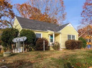 5413 Shattalon Dr, Winston Salem, NC 27106