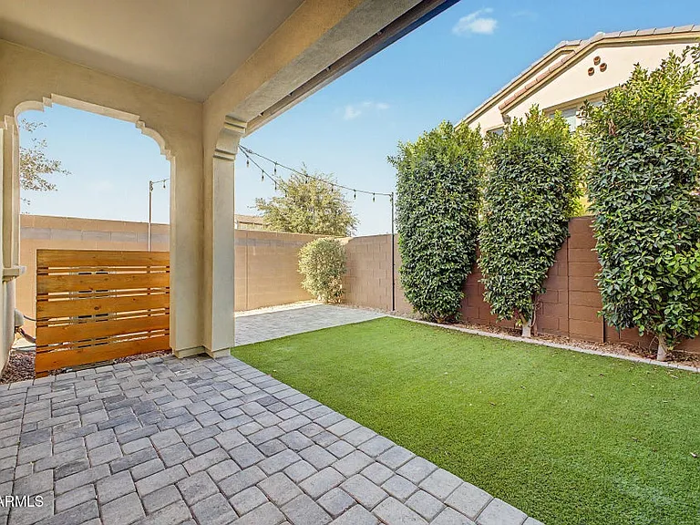 1941 S Wallrade Ln — Photo 33