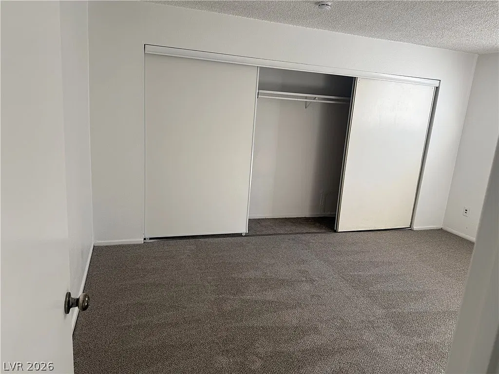 2 bed, 1.0 bath, 3540 sqft, $1,100 — Photo 4