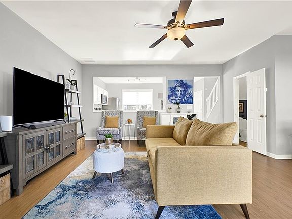 4th image of 13300 Morris Rd Unit 63