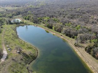 2005 Longhorn Pkwy, Axtell, TX 76624