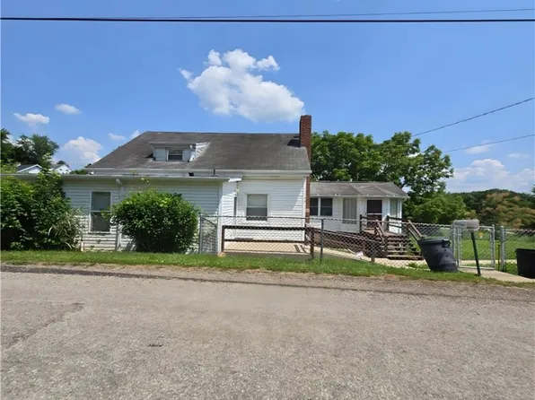 76 Foch Cir, Nemacolin, PA 15351