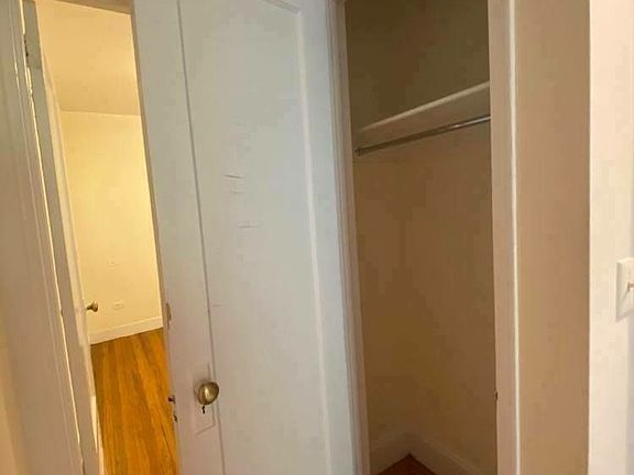 2nd image of 226 E 59th St APT 4FW