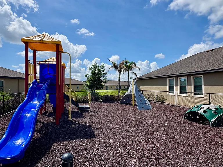 1718 Party Pl — Photo 14