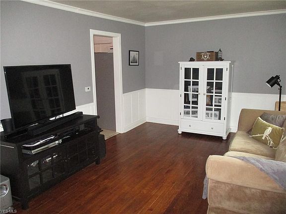 4th image of 2636 Oak Park Blvd