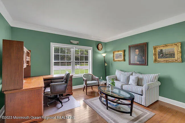 42 Pitney Ave — Photo 9