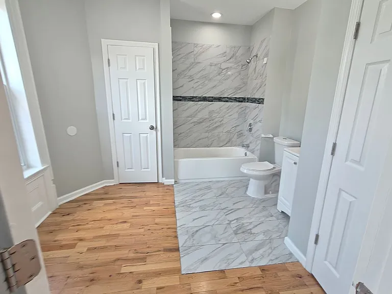 738 Clinton Ave #2A — Photo 8