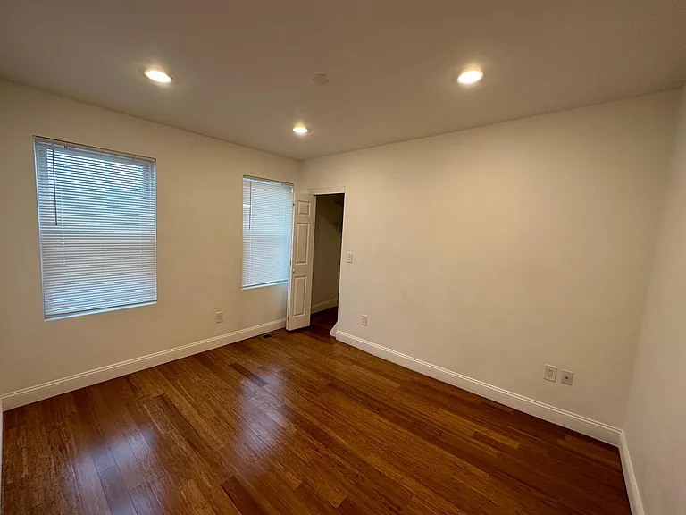 89 Walnut St — Photo 10