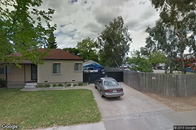 3231 34th Ave photo 1