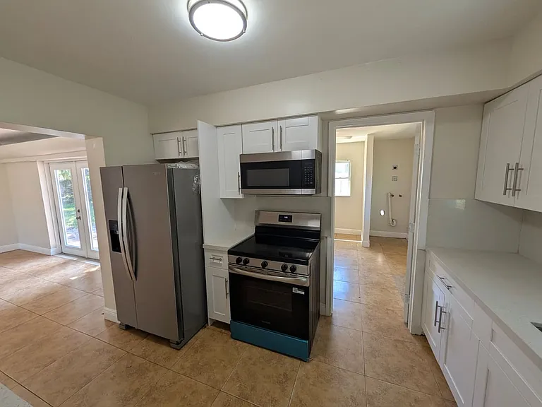 180 Penn Way — Photo 6