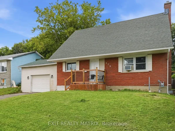 578 James St, Hawkesbury, ON K6A 1T9