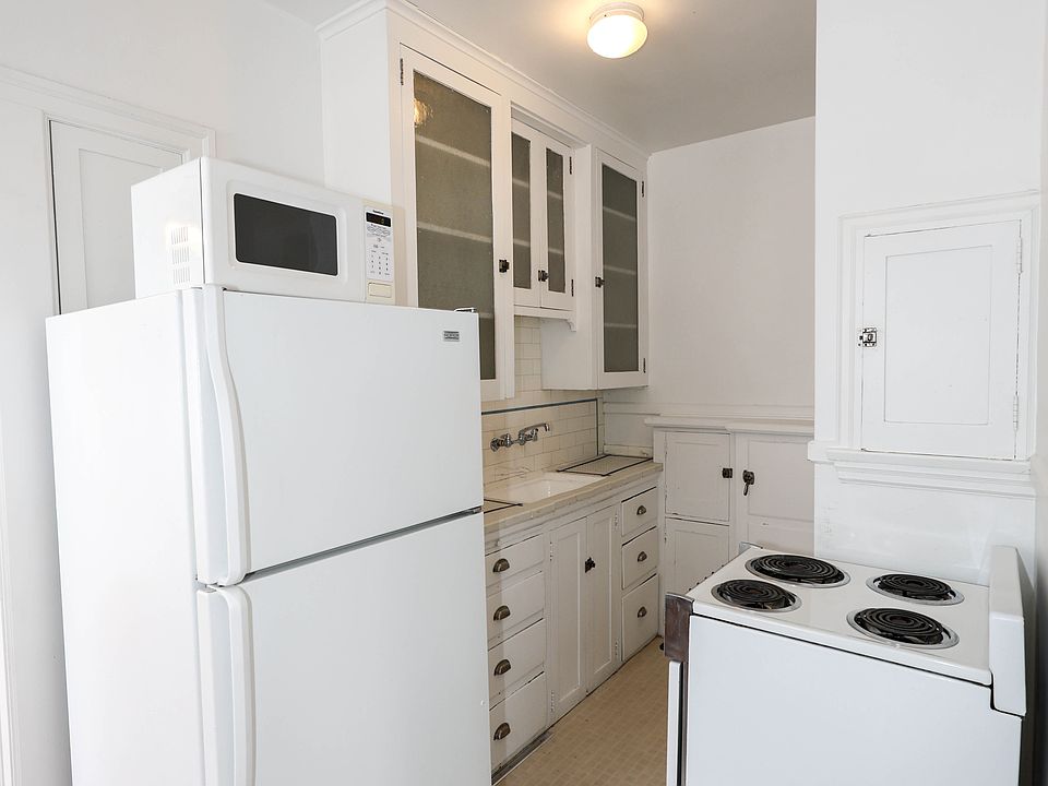 1st image of 740 E Broadway #D-303