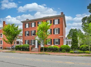 124 High St SUITE 3, Newburyport, MA 01950