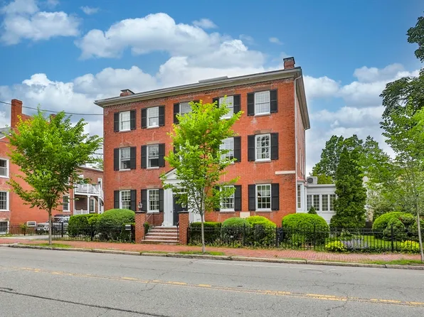 124 High St Suite 3, Newburyport, MA 01950