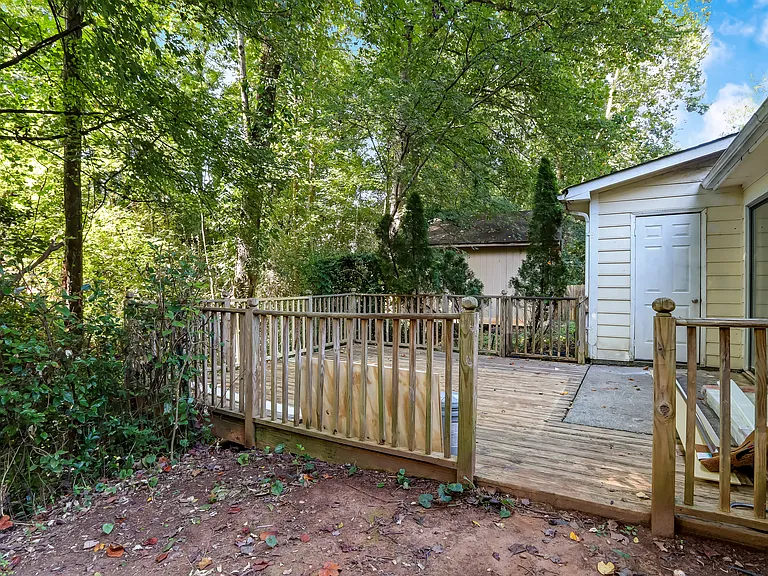323 Farm Place Ct NE — Photo 25