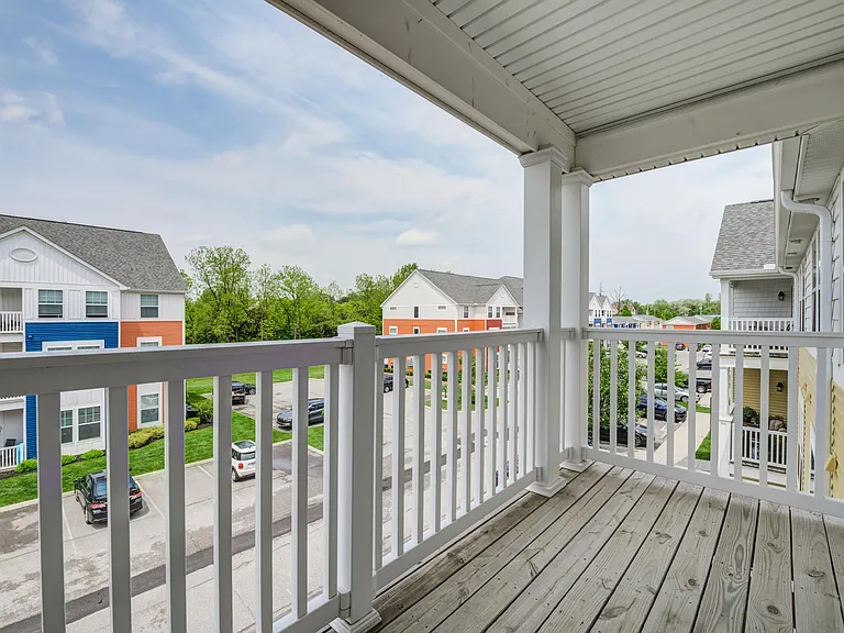 2425 W Dublin Granville Rd — Photo 10