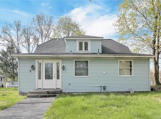 14 Santee St, Middletown, NY 10940