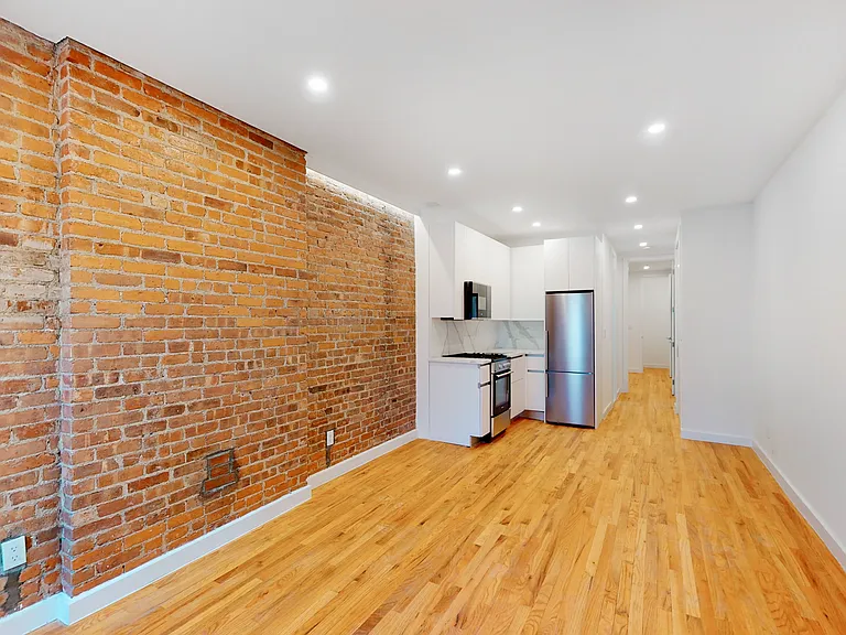 829 9th Ave #3D — Photo 3