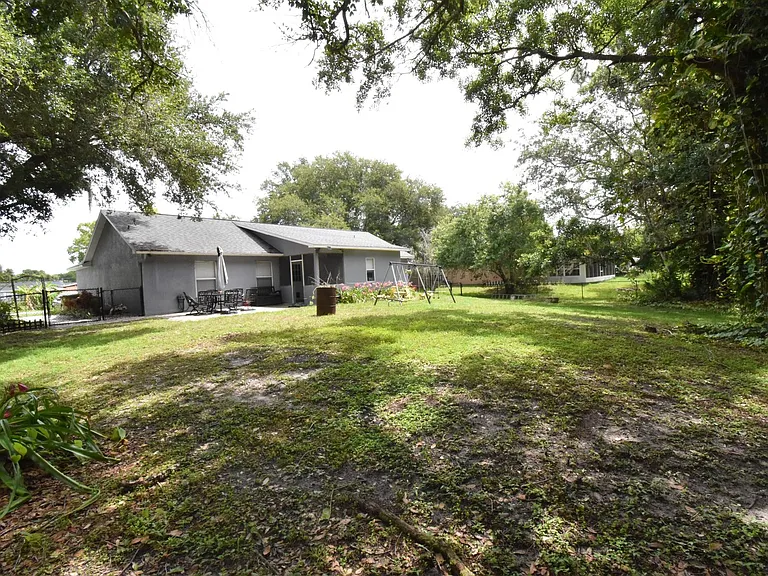 4854 Lark Dr — Photo 10