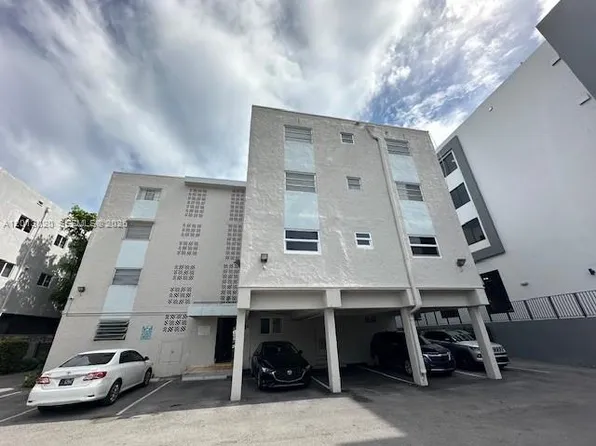 1337 NW 1st St APT 14, Miami, FL 33125