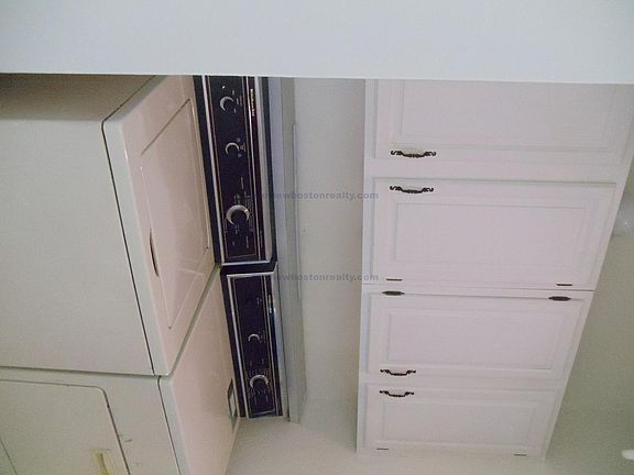2nd image of 51 Falkland St #T