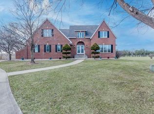 2105 Tori Ln, Marinette, WI 54143