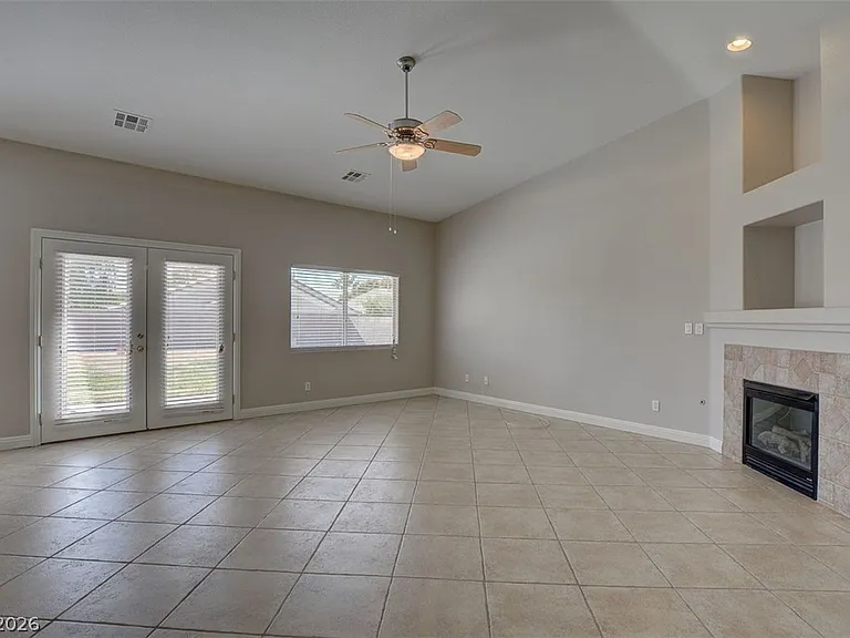 2121 Arpeggio Ave — Photo 7
