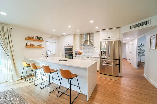1224 E Alameda Dr Photo 1