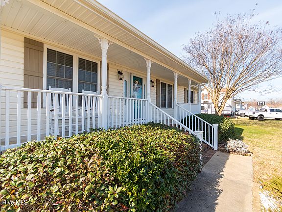 2nd image of 113 Becca Drive