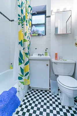 Rented by City Connections Realty | media 38