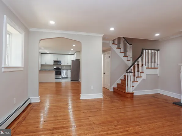 12 E Providence Rd, Yeadon, PA 19050
