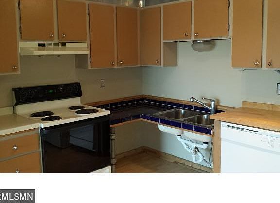 5th image of 1 W Lake St APT 303