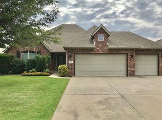 3905 SW Staverton Dr, Bentonville, AR 72712