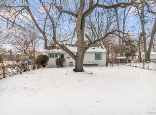 5903 N Silvery Ln, Dearborn Heights, MI