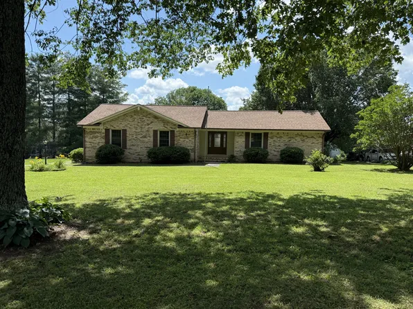 905 Spring Valley Rd, McMinnville, TN 37110