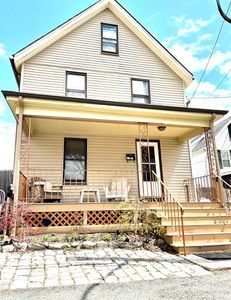 31 Auburn Ct, Malden, MA, 02148