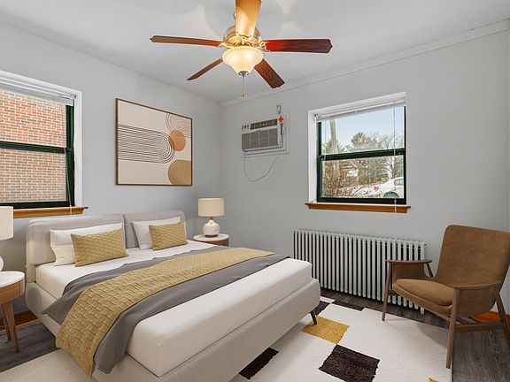 4th image of 1634 Snelling Ave N #7