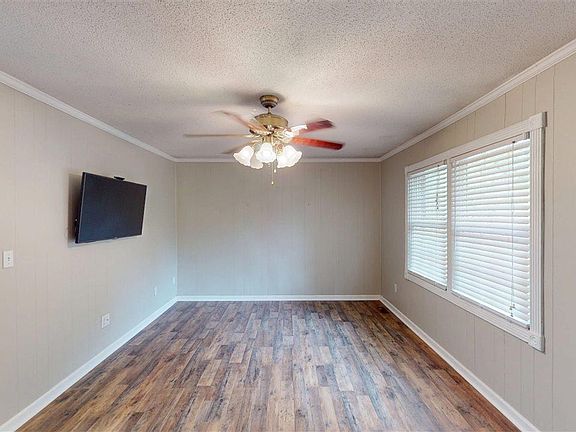 2nd image of 334 W Smith Ave