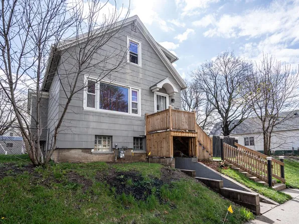 2450 North 26th STREET, Milwaukee, WI 53206
