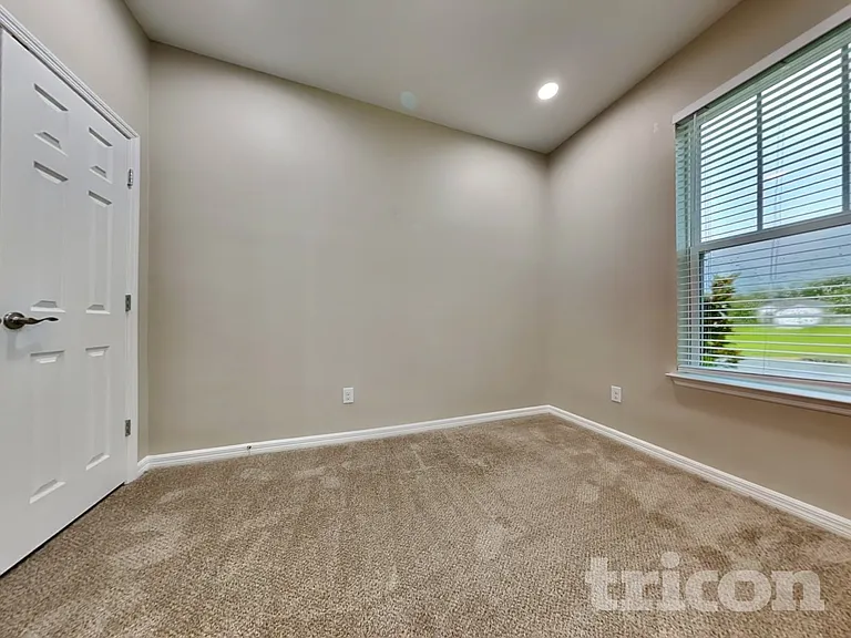 33091 Frogs Leap Ln — Photo 13