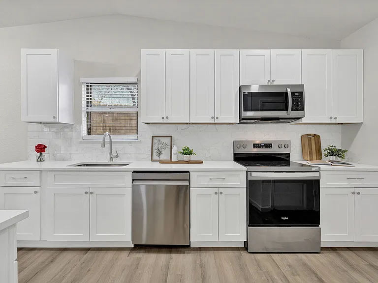 6007 E Valley Forge Ave — Photo 14