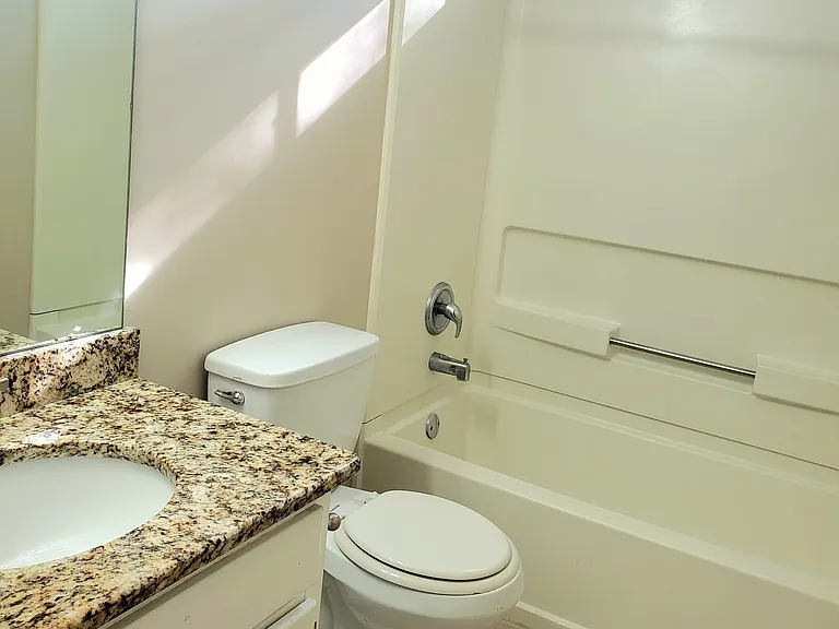 4268 Northridge Trl — Photo 15