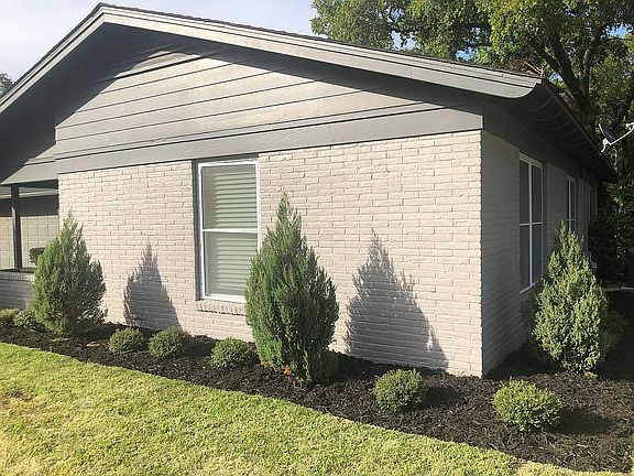 3rd image of 4102 Glenwood Dr