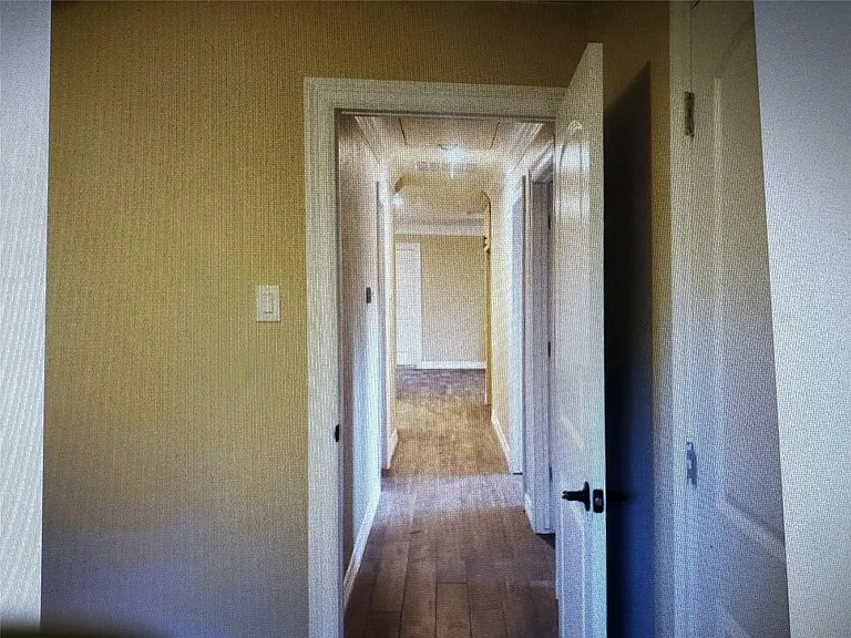 215 Anna St — Photo 8